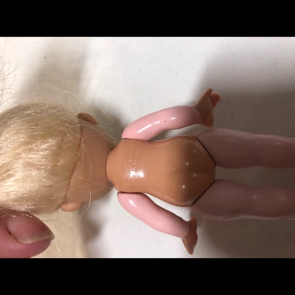 2 Rose Art 1996 Precious Moments Dolls, 1 skating & 2 bonus dolls - Picture 2 of 12